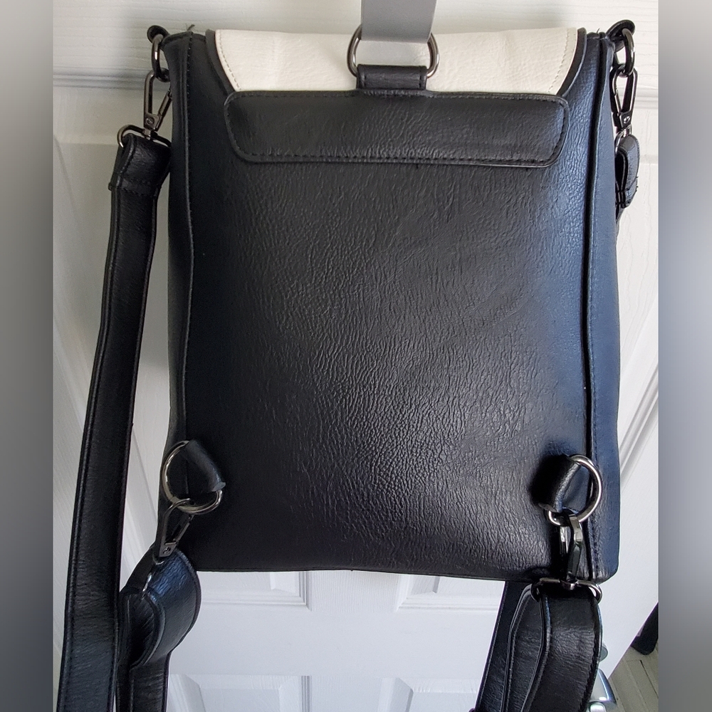 Loungefly Black & White Punisher Skull Backpack/Crossbody - Picture 3 of 10